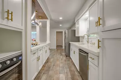 6400 Winn Street, Fort Worth, TX 76133 - Photo 12