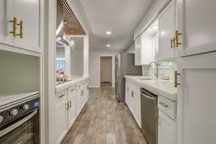 6400 Winn St, Fort Worth, TX 76133 - Photo 12
