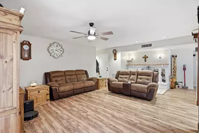 1322 Paris Drive, Garland, TX 75040 - Photo 10