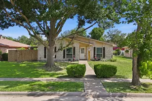 1322 Paris Dr, Garland, TX 75040 - Photo 2