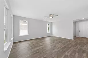 1009 Providence Blvd, Providence Village, TX 76227 - Photo 12