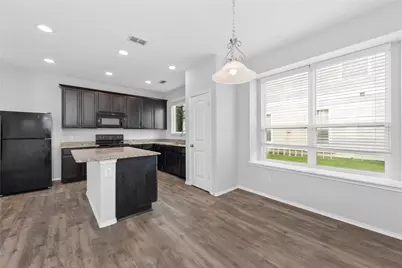 1009 Providence Boulevard, Providence Village, TX 76227 - Photo 4