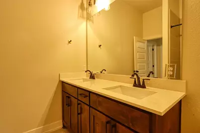 225 E 5th Street, Ferris, TX 75125 - Photo 20