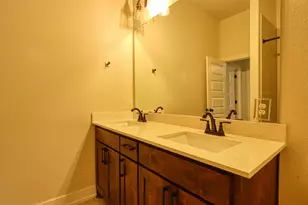 225 E 5th St, Ferris, TX 75125 - Photo 20