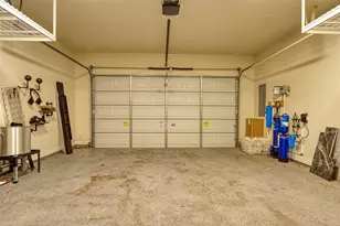 225 E 5th St, Ferris, TX 75125 - Photo 32