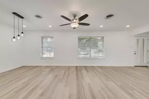 9107 Lindaro Ln, Dallas, TX 75228 - Photo 10
