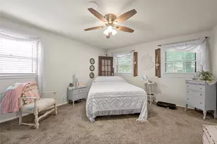 2019 Sugg Dr, Waco, TX 76710 - Photo 10