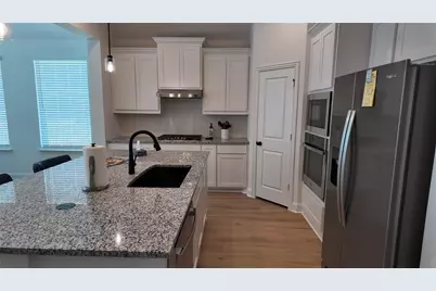 341 Aurora Hills Trail, Burleson, TX 76028 - Photo 4