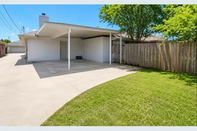 1915-1917 Spindletop Drive, Duncanville, TX 75137 - Photo 4