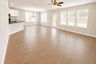 136 Bowling Grn Ave., Red Oak, TX 75154 - Photo 4