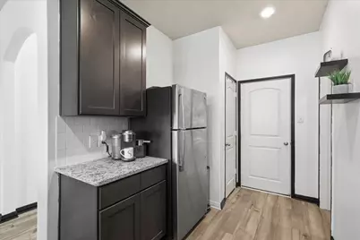 7533 Pleasant Oaks Street, Fort Worth, TX 76120 - Photo 12