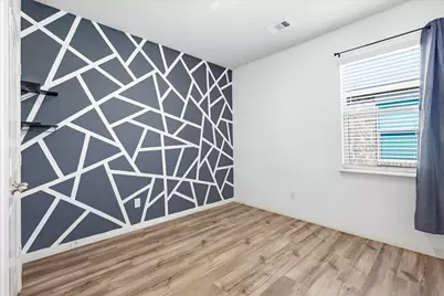 7533 Pleasant Oaks Street, Fort Worth, TX 76120 - Photo 20