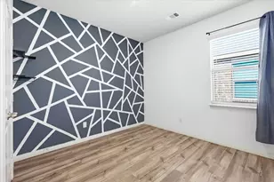 7533 Pleasant Oaks St, Fort Worth, TX 76120 - Photo 20