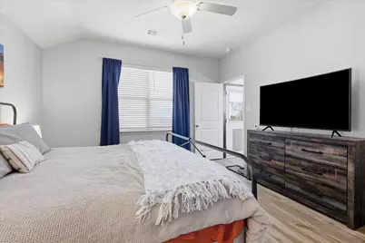 7533 Pleasant Oaks Street, Fort Worth, TX 76120 - Photo 16