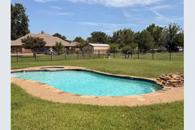 613 E Tripp Road, Sunnyvale, TX 75182 - Photo 2