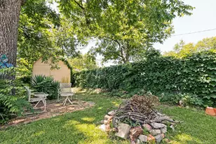 2542 Gladstone Dr, Dallas, TX 75211 - Photo 12