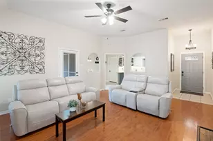 521 Wild Springs Dr, Midlothian, TX 76065 - Photo 2
