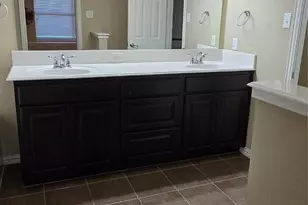 2342 Lake Hollow Cir, Garland, TX 75040 - Photo 8