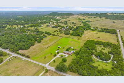 2914 Oak Court, Granbury, TX 76048 - Photo 32