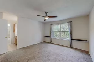 13818 Methuen Green Ln, Dallas, TX 75240 - Photo 16