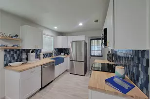 6601 Six J Ct, Granbury, TX 76049 - Photo 12