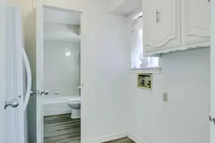 10102 Cherry Tree Dr, Dallas, TX 75243 - Photo 20