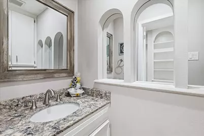 2703 Chinquapin Oak Lane, Arlington, TX 76012 - Photo 2