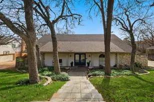 2703 Chinquapin Oak Ln, Arlington, TX 76012 - Photo 20