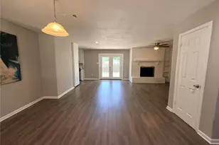 900 Prestwick St, Bedford, TX 76022 - Photo 4