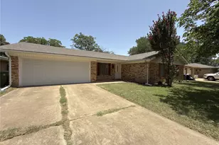 900 Prestwick St, Bedford, TX 76022 - Photo 30