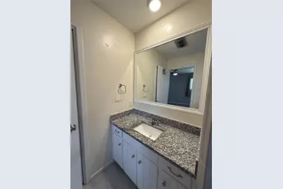 900 Prestwick Street, Bedford, TX 76022 - Photo 20