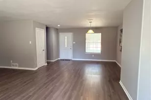 900 Prestwick St, Bedford, TX 76022 - Photo 10