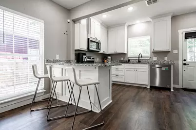 1920 S 18th Street, Waco, TX 76706 - Photo 18