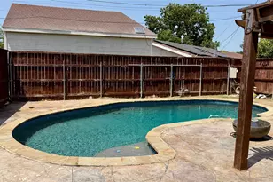 3205 18th St, Plano, TX 75074 - Photo 2