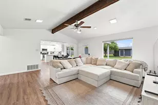 308 Oakwood Ln, Hewitt, TX 76643 - Photo 6