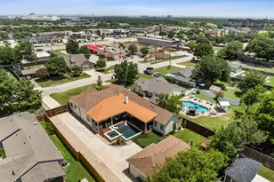 814 E Wall St, Grapevine, TX 76051 - Photo 40