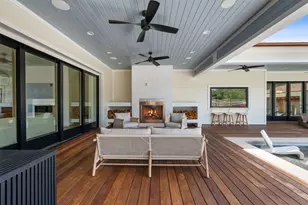 814 E Wall St, Grapevine, TX 76051 - Photo 28