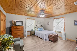 2461 County Rd 44800, Blossom, TX 75416 - Photo 14