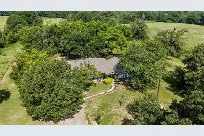 2461 County Road 44800, Blossom, TX 75416 - Photo 22