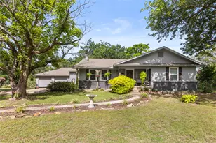 2461 County Rd 44800, Blossom, TX 75416 - Photo 2