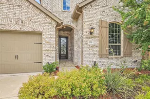 9920 Bitterroot Dr, Little Elm, TX 75068 - Photo 2