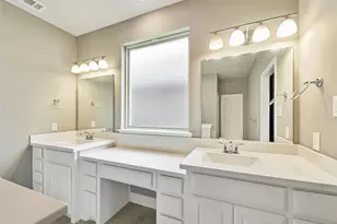 9920 Bitterroot Dr, Little Elm, TX 75068 - Photo 16