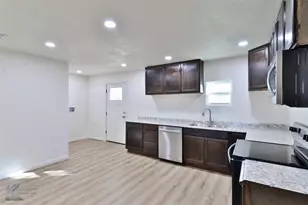 925 S Bowie Dr, Abilene, TX 79605 - Photo 12