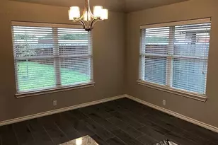 451 Silverton Dr, Granbury, TX 76049 - Photo 6