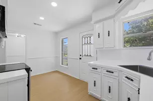 1947 Berwick Ave, Dallas, TX 75203 - Photo 10