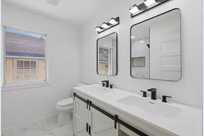 1947 Berwick Avenue, Dallas, TX 75203 - Photo 16