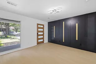 1947 Berwick Ave, Dallas, TX 75203 - Photo 4