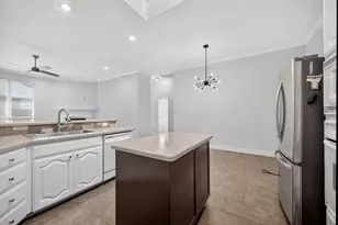 2723 Lake Way Dr, Grand Prairie, TX 75052 - Photo 10