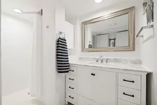 4317 Hartford St, Dallas, TX 75219 - Photo 10