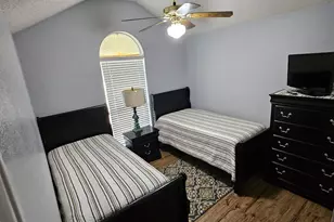 421 Bluebonnet Ln, Red Oak, TX 75154 - Photo 12